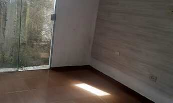 Imagem 6: Alugo casa de fundos. SITIO CERCADO