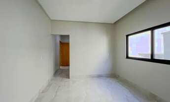 Imagem 3: Casa para venda tem 490 metros quadrados com 3 quartos em Condomínio do Lago - Goiânia - G