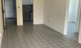 Imagem: Apartamento com 2 quartos, varanda, salão