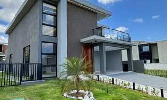 Imagem: Casa com 3 suítes no condomínio Alphaville