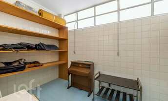 Imagem 3: Imóvel para venda possui 478 metros quadrados com 4 quartos em Rio Branco - Porto Alegre