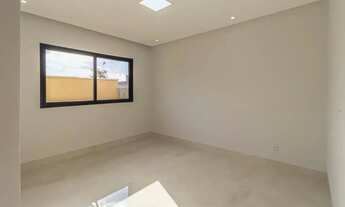 Imagem 7: Casa Térrea com 4 Suítes no Portal do Sol Golfe Clube Goiânia-GO