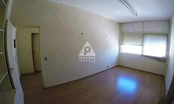 Imagem 2: Sala Comercial de 38 m² no Centro do Rio reformada !