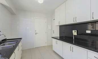 Imagem 7: Apartamento de 3 quartos sendo 1 suíte, em andar alto, entre o Batel e Água Verde!