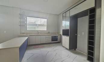 Imagem 2: LINDA CASA NO JARDIM SAKURA PQ 10