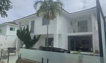 Imagem 2: Excelente casa para locação em Buraquinho 4/4 suítes com Piscina privativa