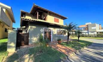 Imagem: Casa em condomínio fechado, com 5 suítes