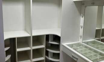 Imagem 4: Locação. Casa de 2 quartos sendo 1 suíte com closet. Piscina