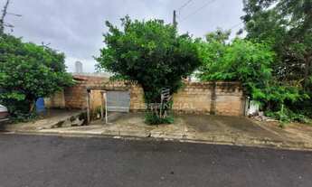 Imagem 2: Casa com 3 dormitórios à venda, por R$ 220.000 - Vila Cidade Jardim - Botucatu/SP