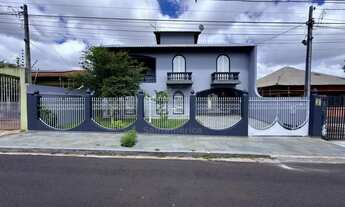 Imagem: Casa para alugar com 5 quartos no Jardim