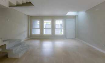 Imagem 6: Casa triplex a venda na rua 620 em Balneário Camboriú