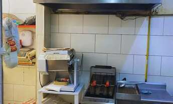 Imagem 5: Loja de salgados de esquina na região da Zona Norte. Ref; 2143