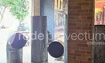 Imagem 6: Salão comercial, com casa para locação, no coração da Avenida Suaçuna, no Ouro Verde!