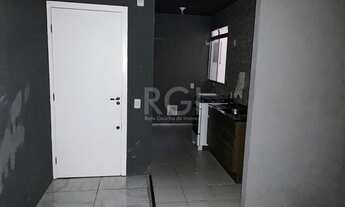 Imagem 2: Apartamento Cavalhada dois quartos com vaga de garagem