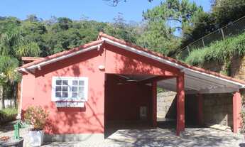 Imagem 2: Casa para aluguel com 3 quartos, 3 banheiros, piscina, no Quarteirão Ingelheim - Petrópoli