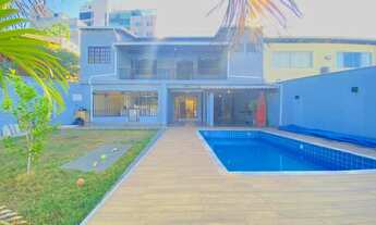 Imagem 2: MARAVILHOSA CASA ESTILO COLONIAL, RECENTEMENTE REFORMADA, COM ACABAMENTO DE ALTO LUXO, BAI