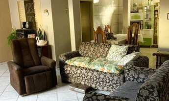 Imagem 7: Casa com 4 quartos - Bairro Setor Nova Suiça em Goiânia