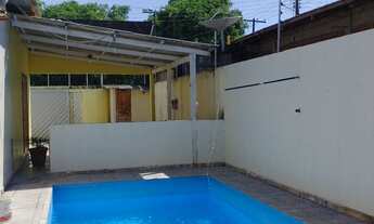 Imagem 5: ALUGUEL DE CASA Casa com 2 dormitórios