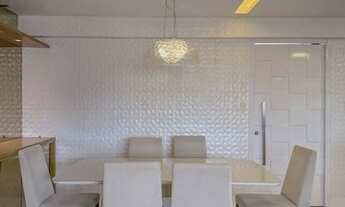 Imagem 2: Apartamento para aluguel possui 97 metros quadrados com 3 quartos em Ponta do Farol - São