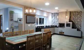 Imagem: Casa de Condomínio com 3 suítes e 5 banheiros