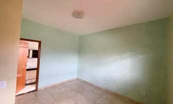 Imagem 6: Sobrado na QNM 01 Ceilândia Sul próximo ao Beer House Escriturada