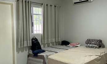 Imagem 2: VENDO Casa de pavimento com térreo e superior no Parque Piauí em Teresina-PI