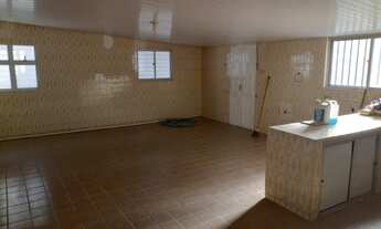 Imagem 7: Casa em Candeias com 350m2 de área total, 1 quadra da praia