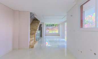 Imagem 3: Sobrado para venda possui 131 metros quadrados com 3 quartos em Santa Cândida - Curitiba