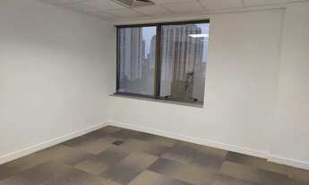 Imagem 2: Apartamento para aluguel tem 196 metros quadrados com 3 quartos em Vila Olímpia - São Paul