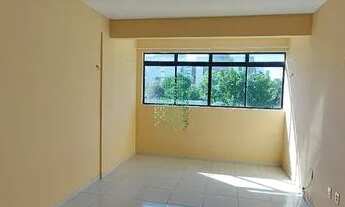 Imagem 2: Aluga apartamento em Intermares: 50 m², reformado