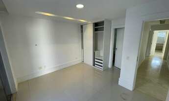 Imagem 6: Casa de condomínio para locação possui 420 metros quadrados com 4 quartos