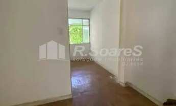 Imagem 2: Apartamento com três quartos em Vila Isabel, Rua Emília Sampaio