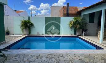 Imagem 2: Vende-se ou Aluga Sobrado - 3 suítes - 270 m² - Porteira fechada - 5 minutos do centro pol