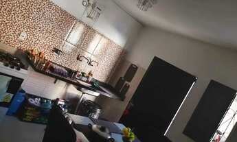 Imagem 4: F. P vende na Guanabara/ fone