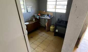 Imagem 2: Casa simples, fica a 500m da praia e 3km do centro e com fácil acesso a outros lugares