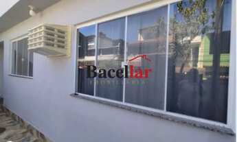 Imagem: Casa em Condomínio / Residencial / Anil