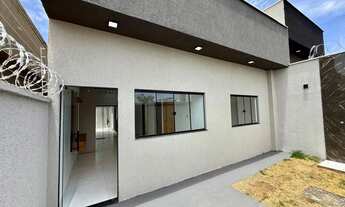 Imagem 2: Térrea para venda possui 80 metros quadrados com 3 quartos em Residencial Santa Fé I - Goi