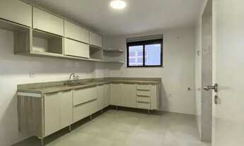 Imagem 7: Apartamentos para locação na Lagoa/Praia do Pecado em Macaé/RJ, 03 Quartos, 2 Vagas, Armár