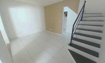 Imagem 3: Casa Duplex - Sala Ampla - Escritório - 2 Quartos - Varanda - 2 Banheiros - 1 Vaga Carro