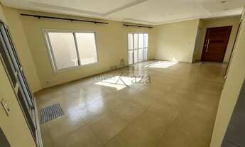 Imagem 3: Oportunidade - Casa - Condomínio Floradas do Paratey - Urbanova - 4 Dormitórios - 242m²
