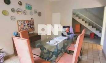 Imagem 4: Casa de rua - Triplex / Residencial / Cosme Velho