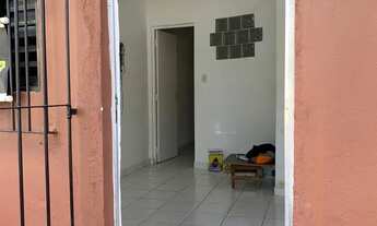 Imagem: Alugo ótima localização Kitnet no térreo