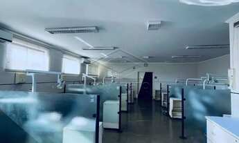 Imagem 7: Prédio comercial com salas de atendimento, sala de aula e anfiteatro