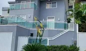 Imagem: Casa de Condomínio com 4 Quartos sendo