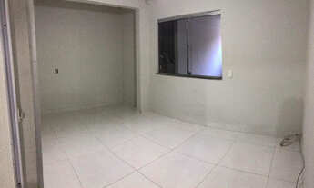 Imagem 5: Alugo Casa com Garagem no Bairro Santa Mônica - Colatina