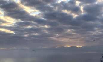 Imagem 2: Apartamento de 87m² de área total, com 1 suíte + 1 quarto no Centro - Balneário Piçarras