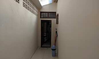 Imagem 5: Casa para venda com 219 metros quadrados com 3 quartos em Santa Mônica - Uberlândia - MG