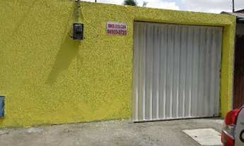 Imagem 4: Casa em rua pública