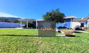 Imagem: Casa em amplo terreno no Ribeirão da Ilha