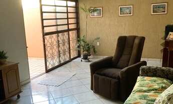 Imagem 6: Casa com 4 quartos - Bairro Setor Nova Suiça em Goiânia